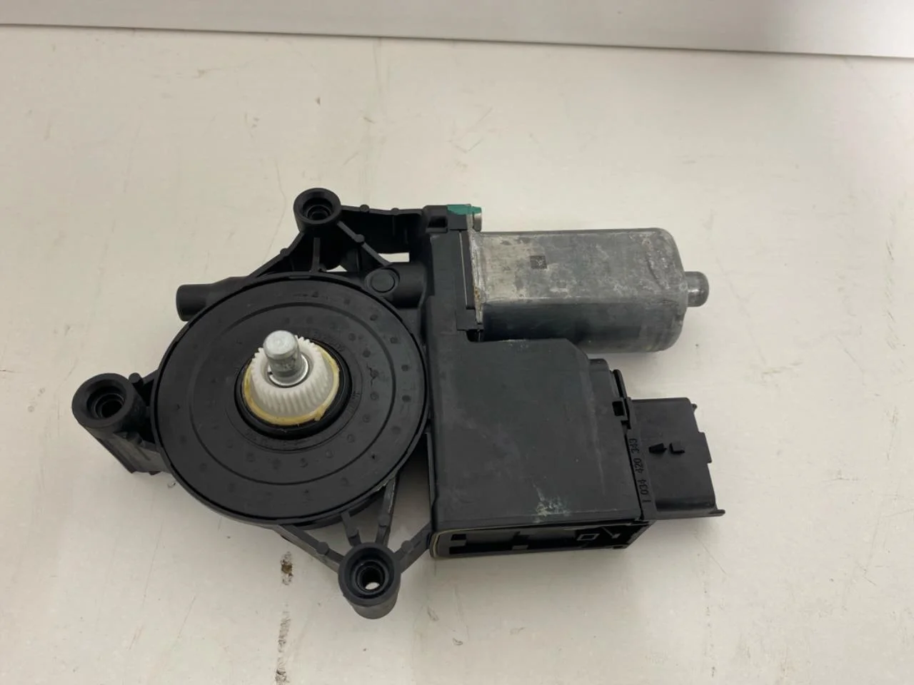 Opel / Vauxhall VIVARO 2020- Ablakemelő motor