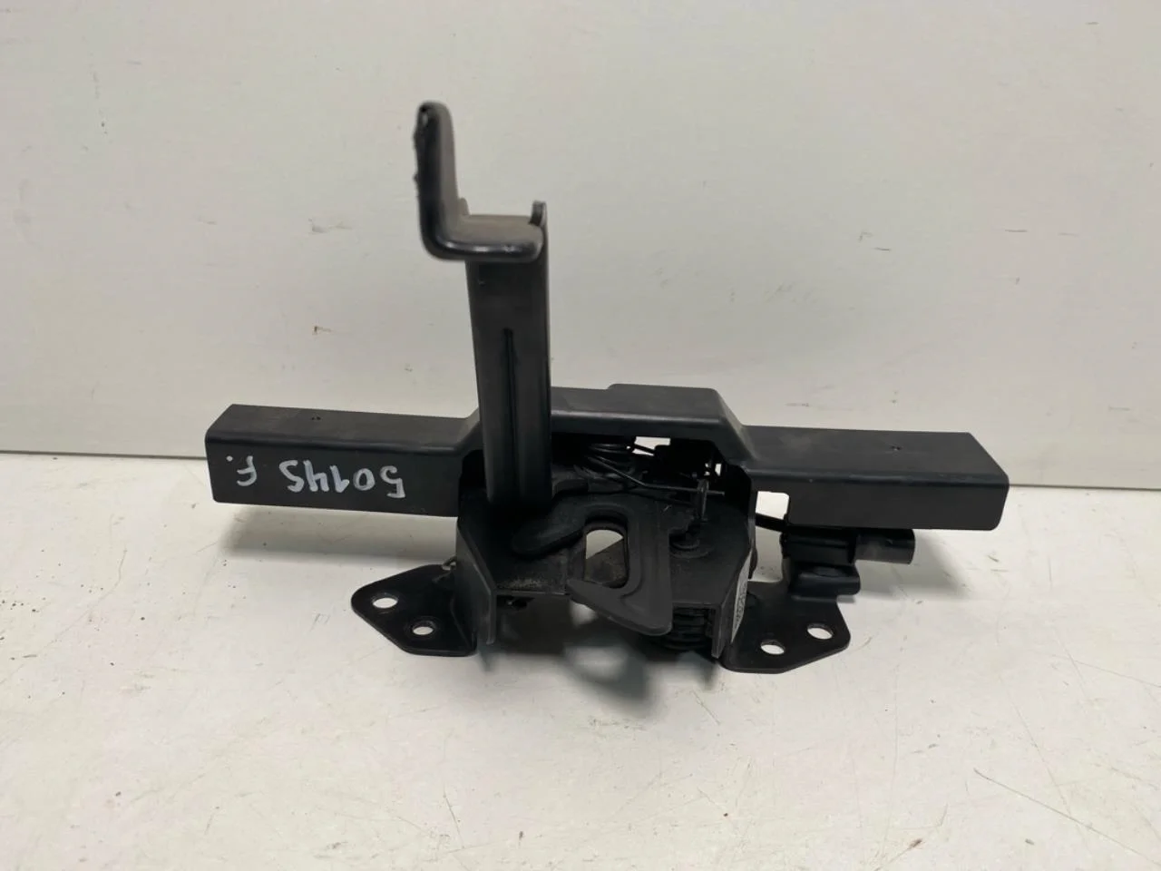 Hyundai IONIQ 5 NE 2022- Hood latch