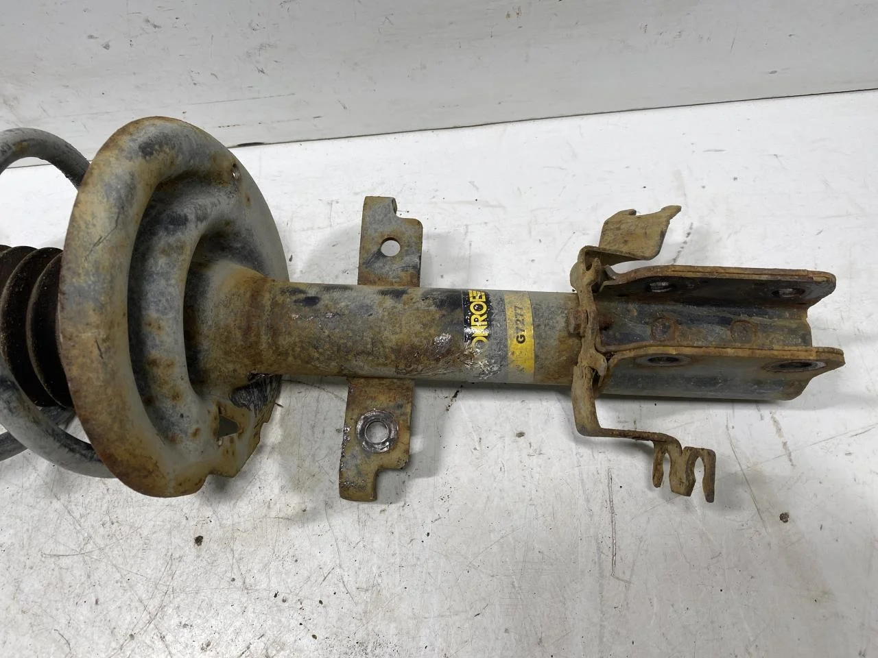 Renault ZOE/E- TECH 2013--> Strut assembly, front right view 3