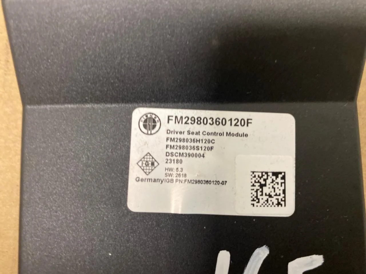Fisker OCEAN Vezérlőegység, ülésállítás nézet 3