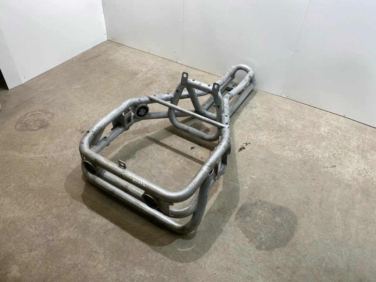 Mercedes EQC 2020- Chassis frame view 3