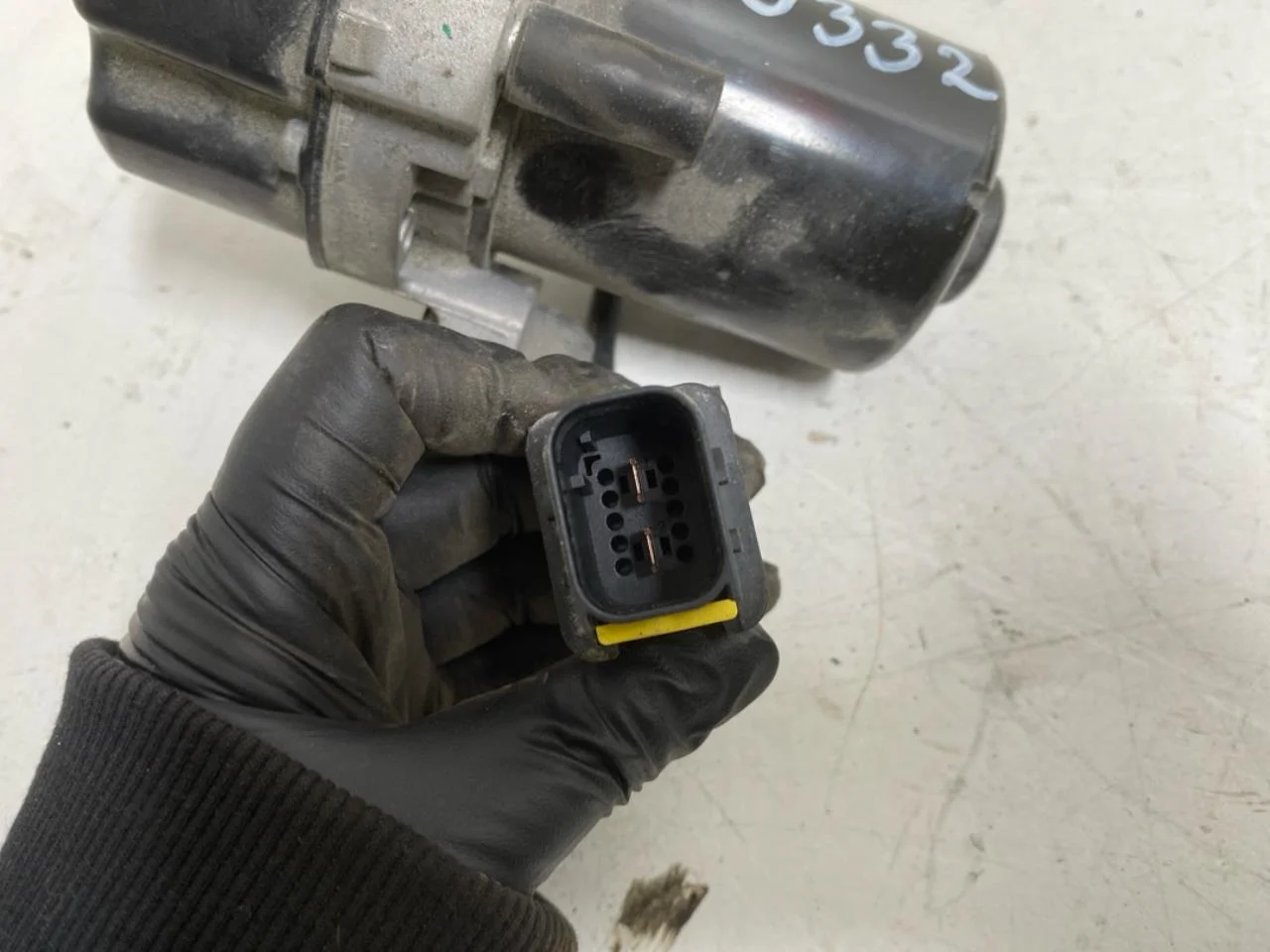 Mercedes EQC 2020- Vacuum pump view 3