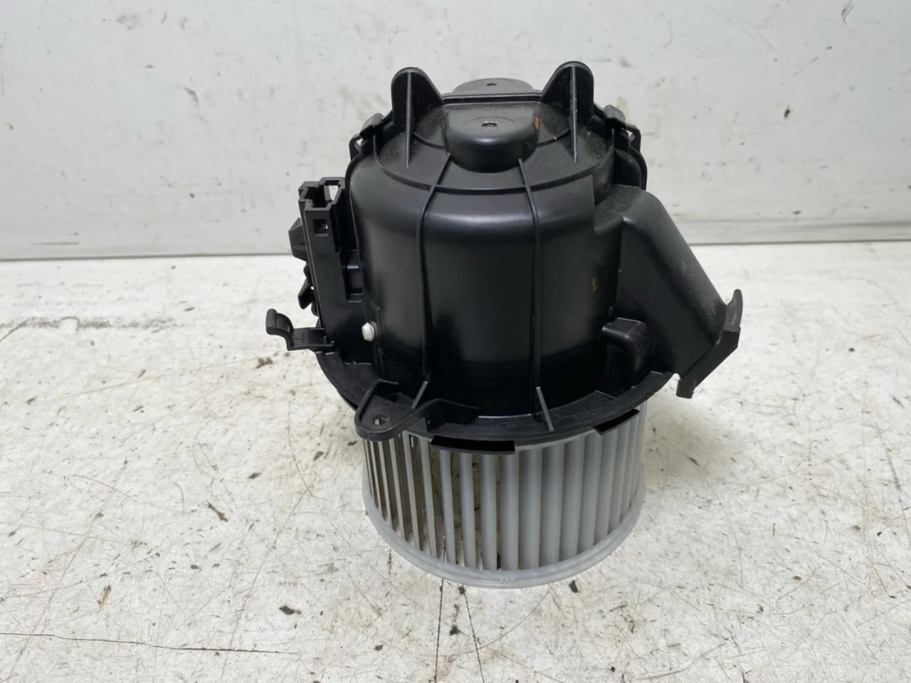 Jeep AVENGER 2023- Fűtésventilátor motor