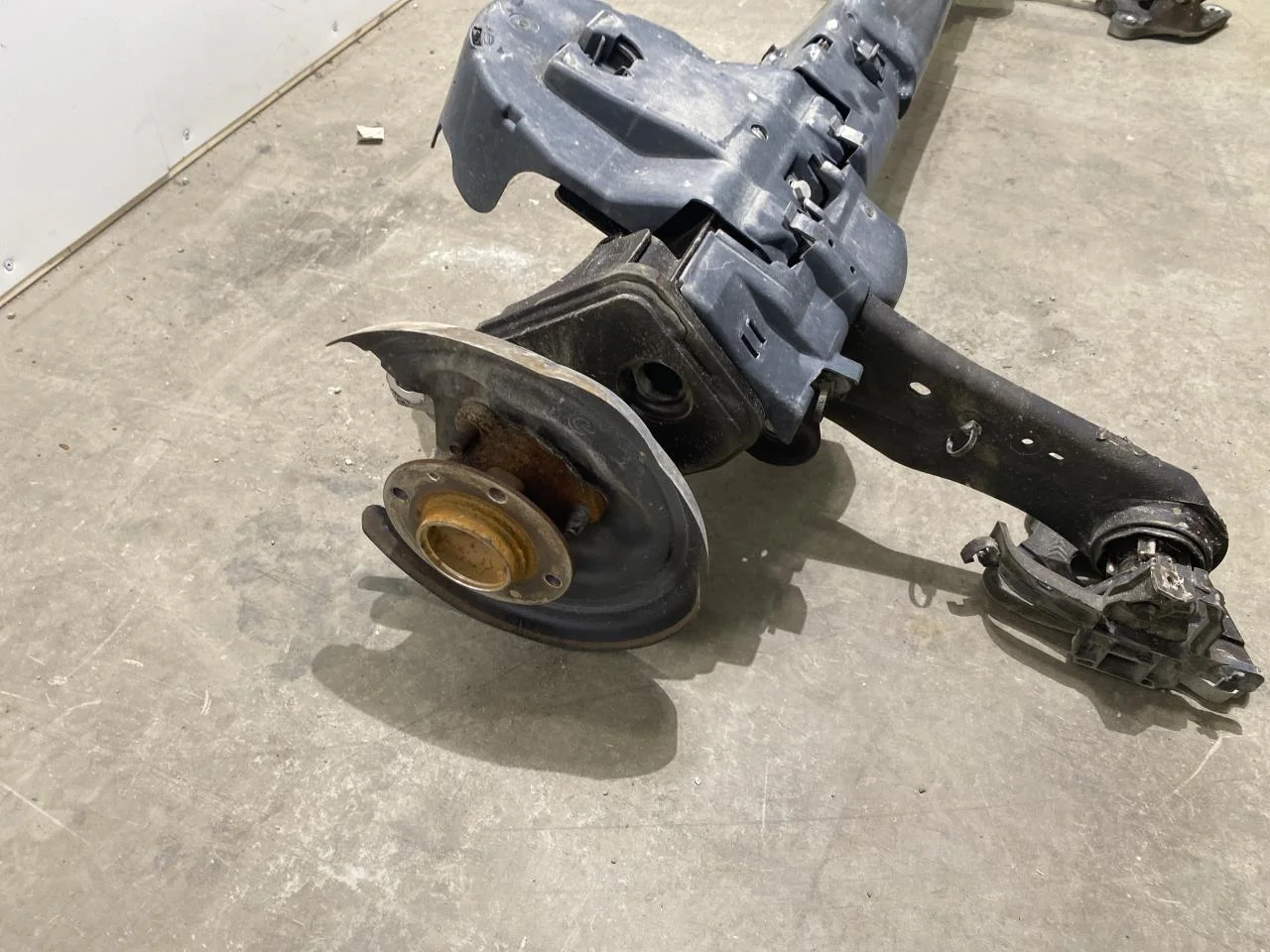 Jeep AVENGER 2023- Rear suspension, other view 3