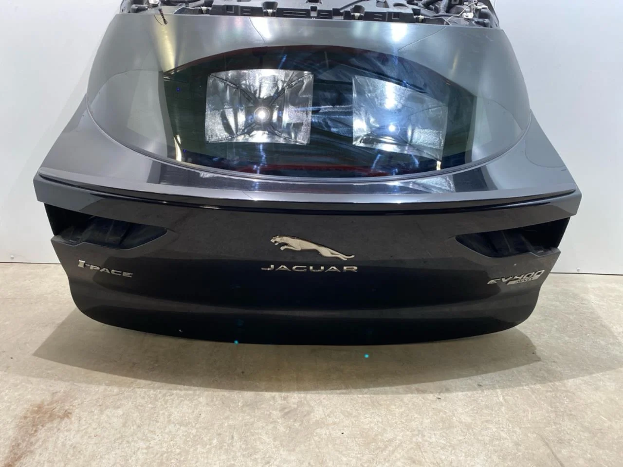Jaguar I-PACE 2018- Tailgate, estate view 2