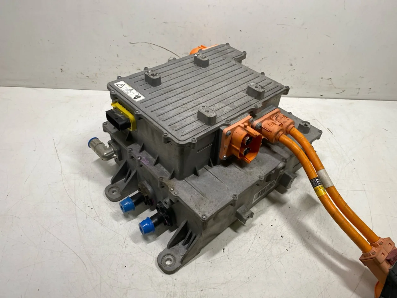 Maxus E-DELIVER3 EV30 2020- Akkumulátortöltő nézet 4