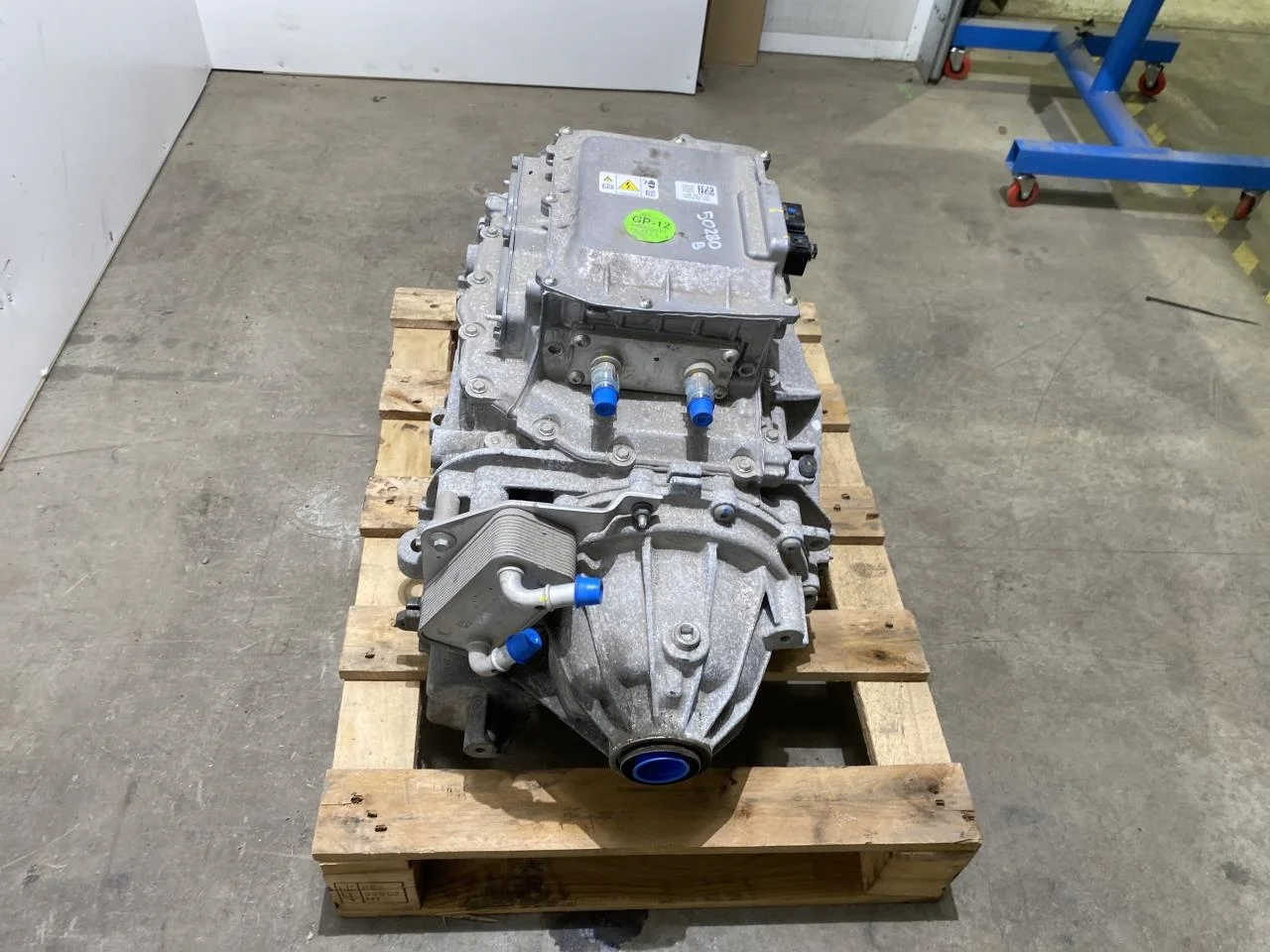Ford MUSTANG MACH-E 2021- Elektromos motor, hátsó nézet 2