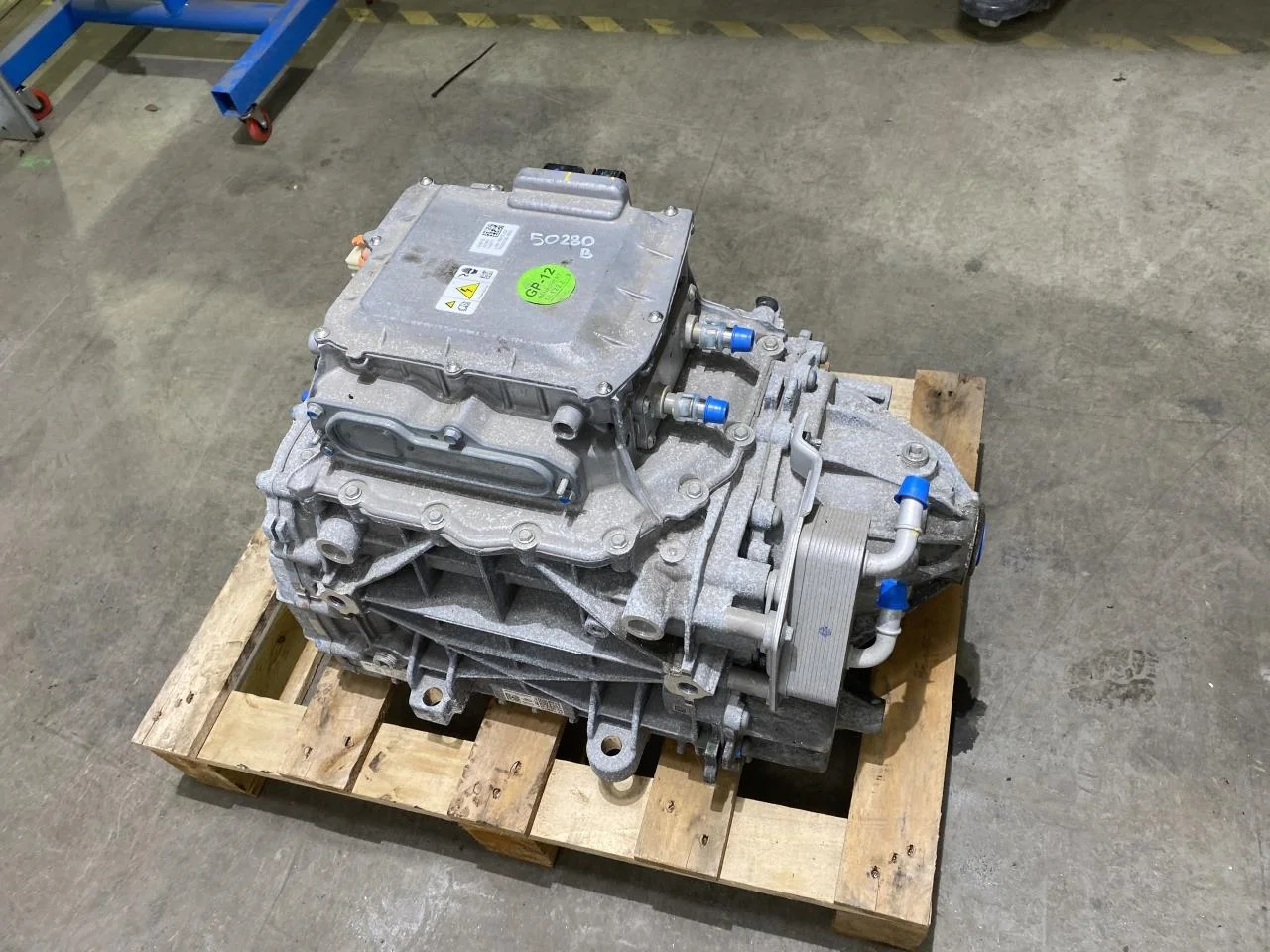 Ford MUSTANG MACH-E 2021- Elektromos motor, hátsó nézet 3