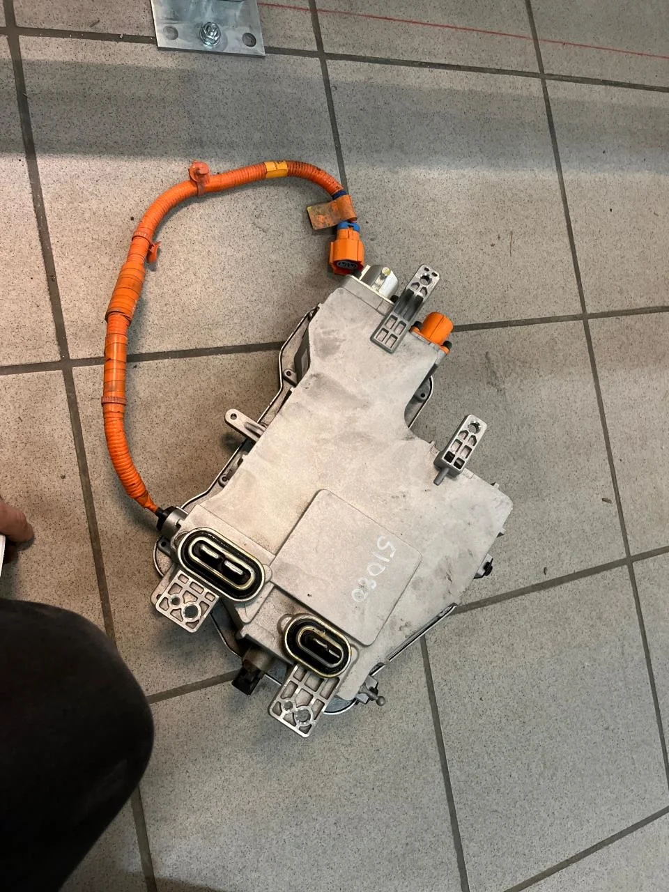 Hyundai KONA / ELECTRIC 2018-23 Inverter, 12-220V nézet 3
