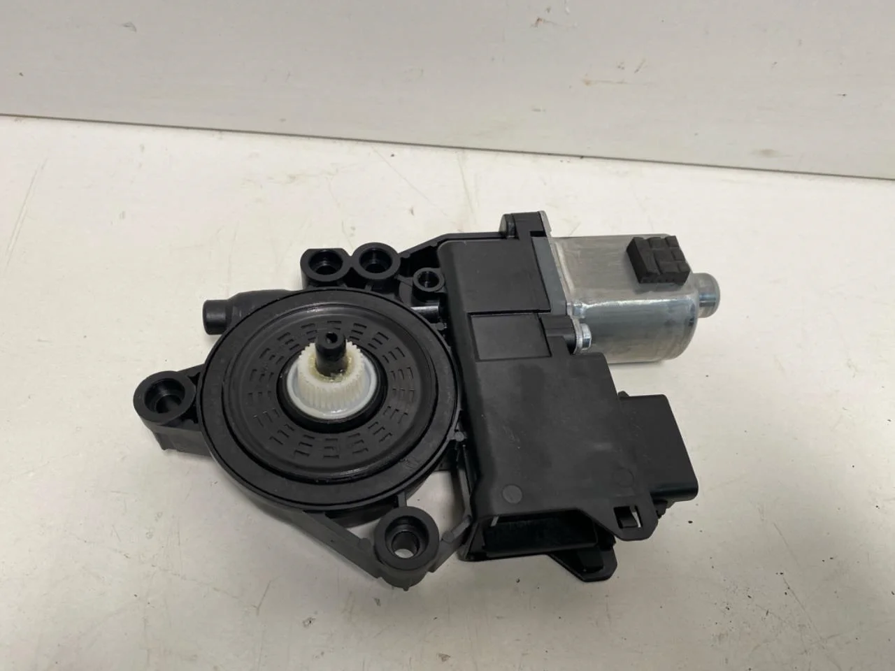 Kia EV6 2022- Ablakemelő motor