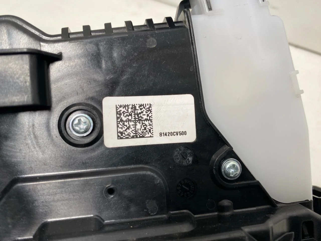Kia EV6 2022- Carcasă încuietoare ușă vedere 3