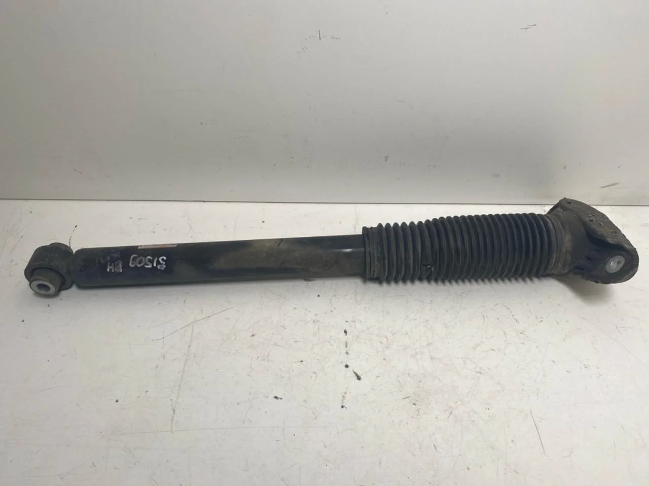 Kia EV6 2022- Shock absorber, rear