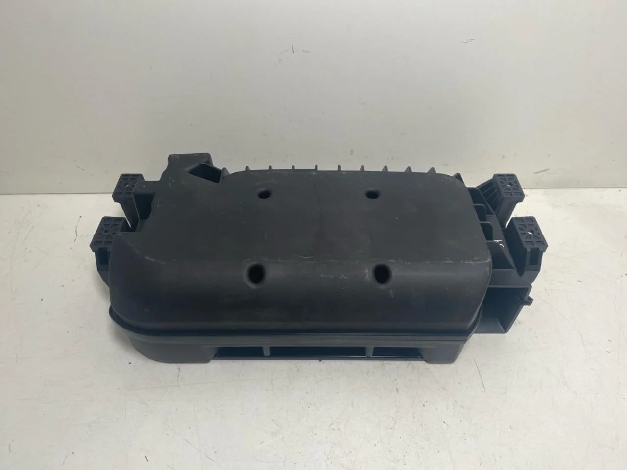 Kia EV6 2022- Speaker view 2