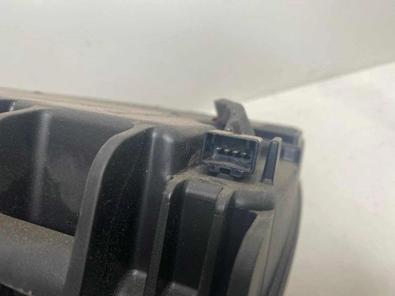 Kia EV6 2022- Speaker view 3