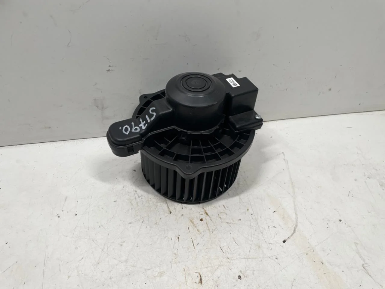 Kia SOUL 2009- Fűtésventilátor motor nézet 4