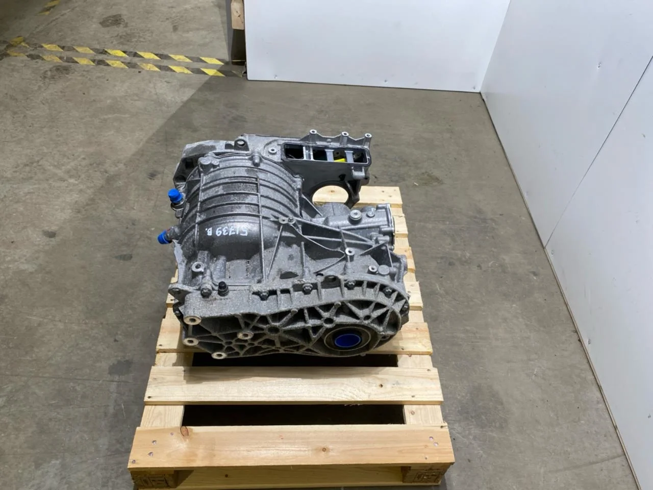 Fisker OCEAN Elektromos motor, hátsó nézet 4