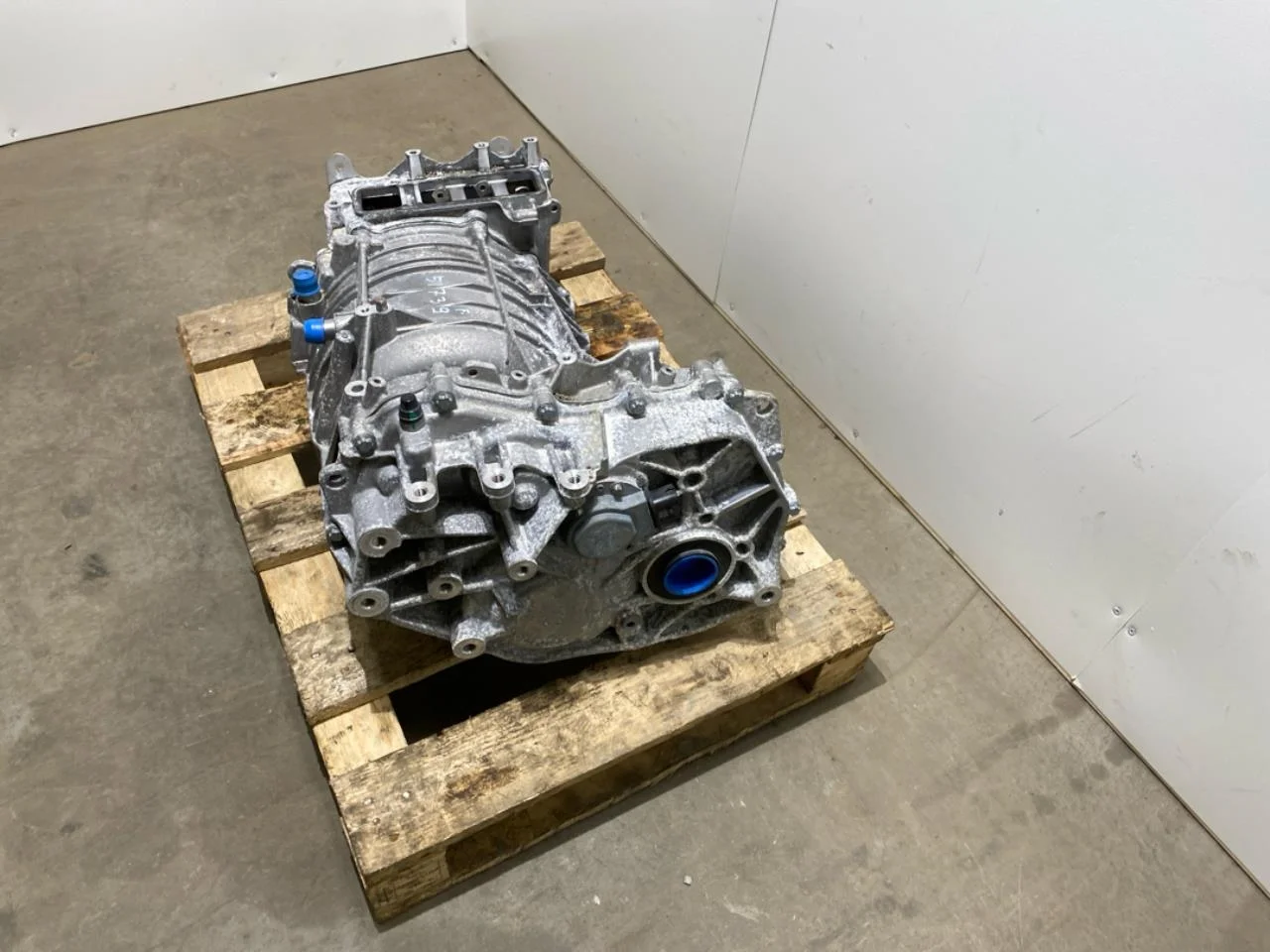 Fisker OCEAN Motor electric față vedere 4