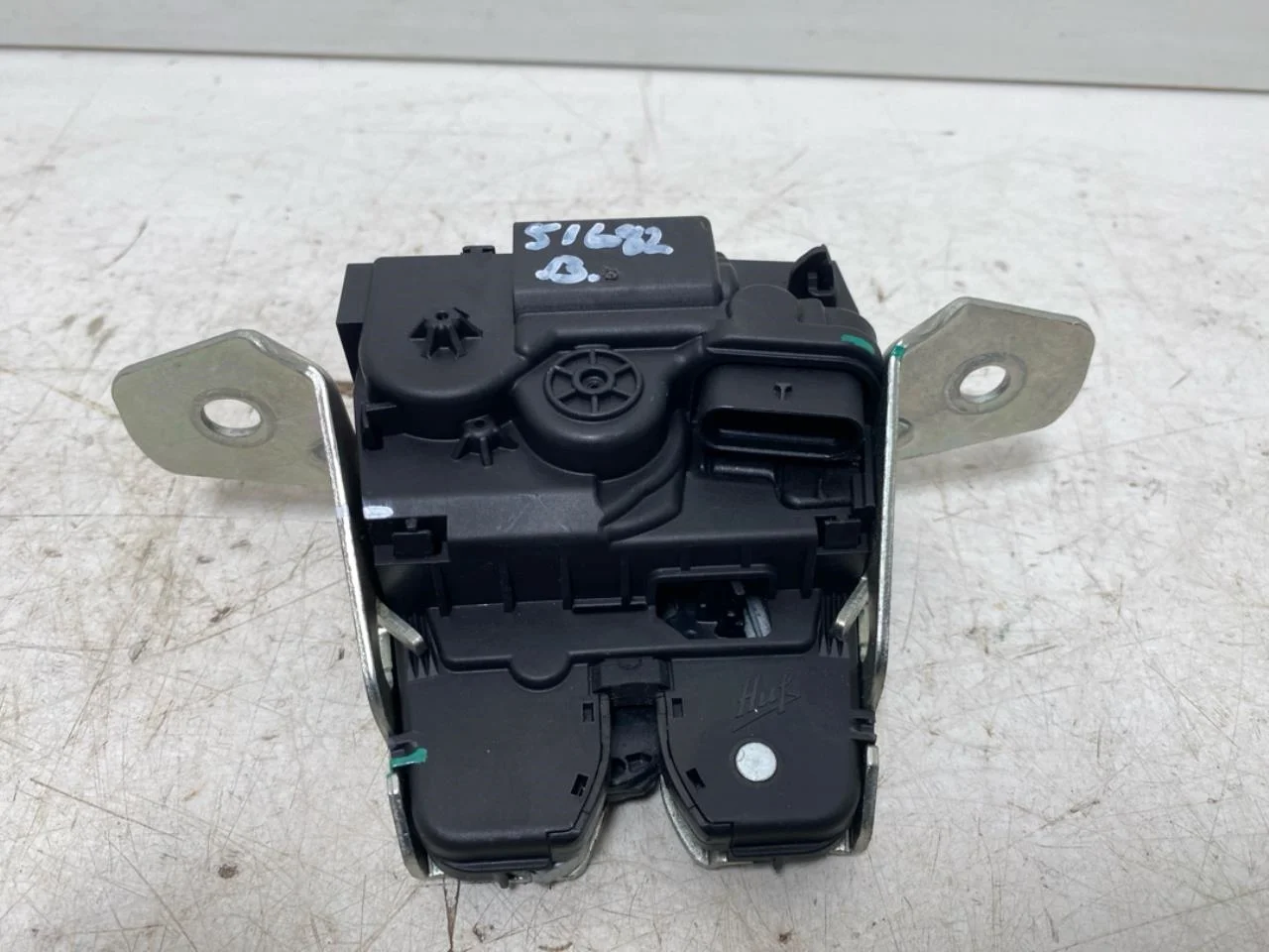 Audi E-TRON GT FW 2021- Tailgate lock
