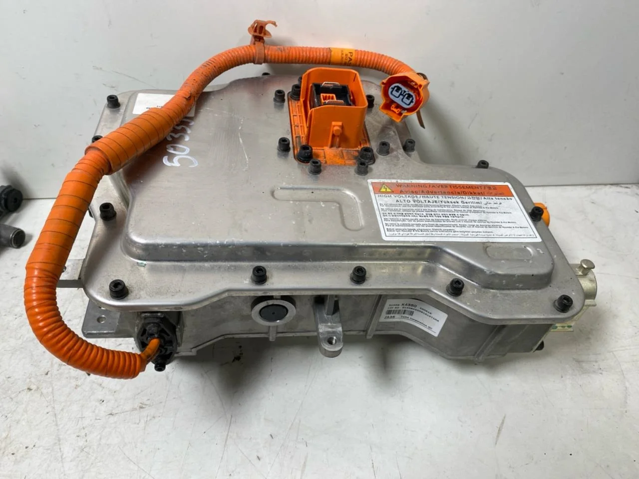 Hyundai KONA / ELECTRIC 2018-23 Invertor, 12-220V