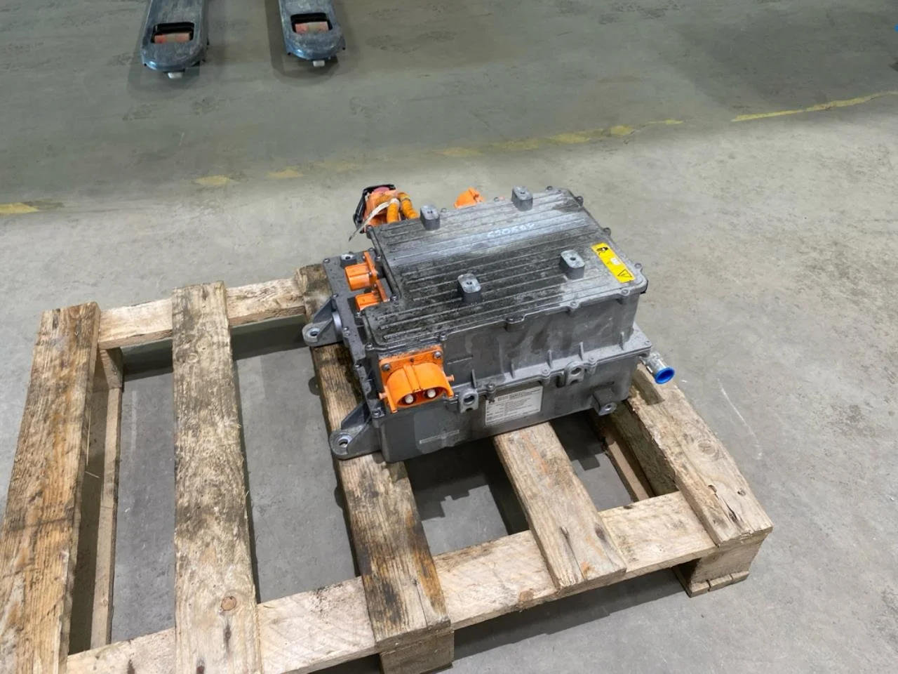Maxus E-DELIVER3 EV30 2020- Akkumulátortöltő nézet 4