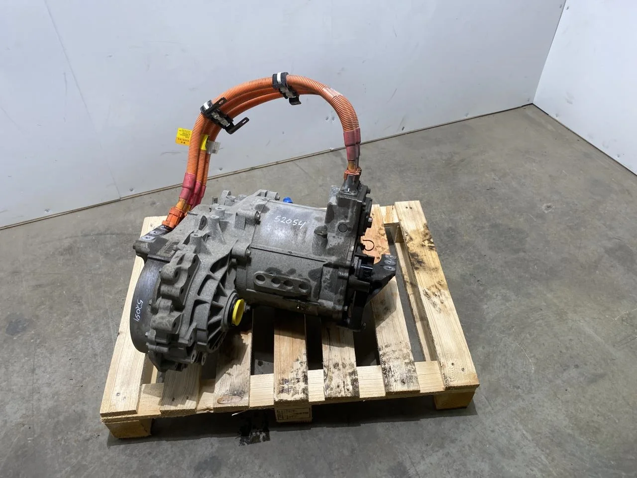 Maxus E-DELIVER3 EV30 2020- Elektromos motor, első