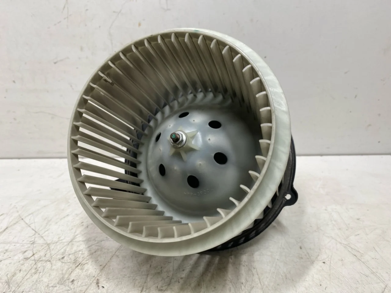 Maxus E-DELIVER3 EV30 2020- Fűtésventilátor motor