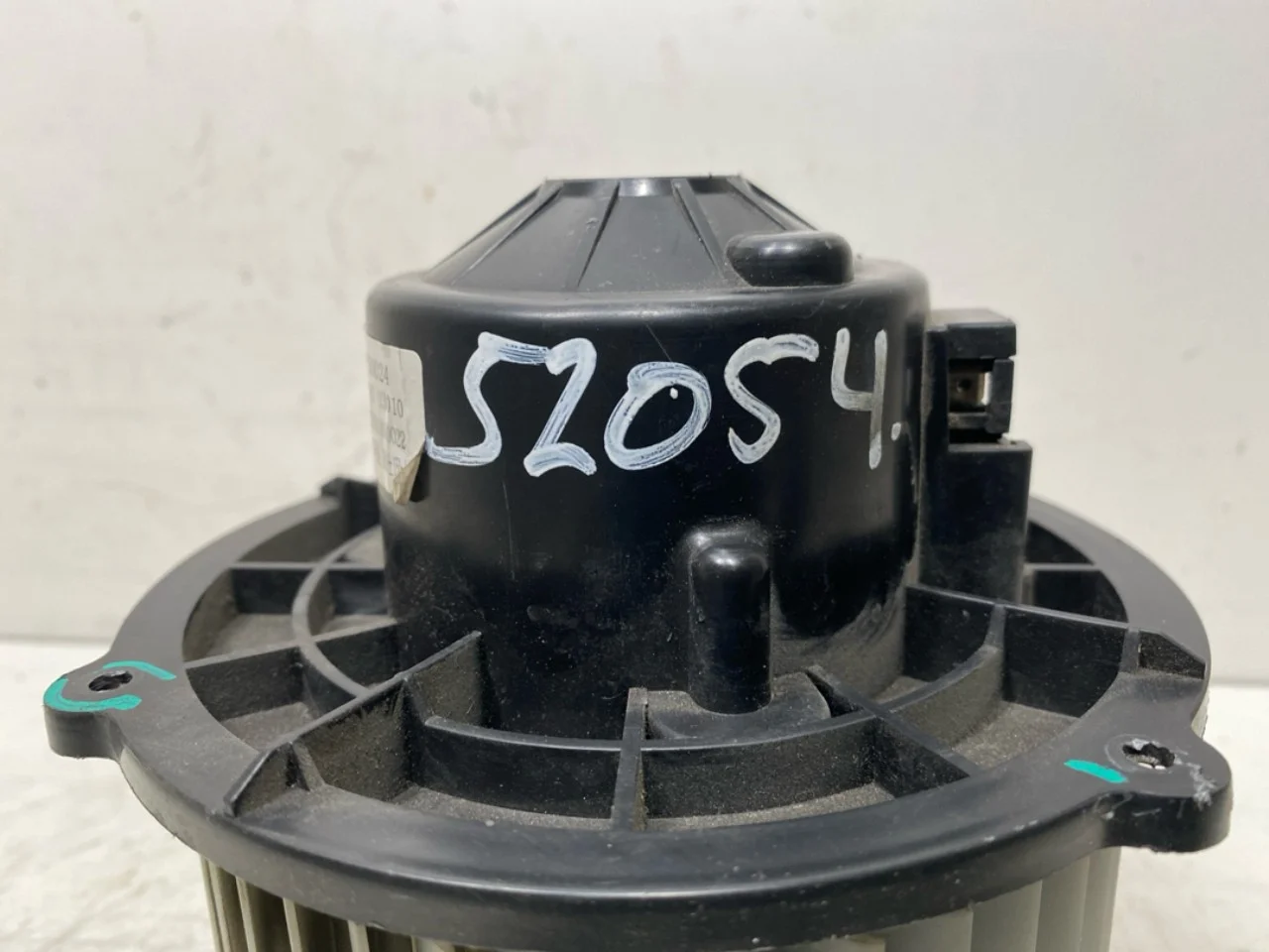 Maxus E-DELIVER3 EV30 2020- Fűtésventilátor motor nézet 3