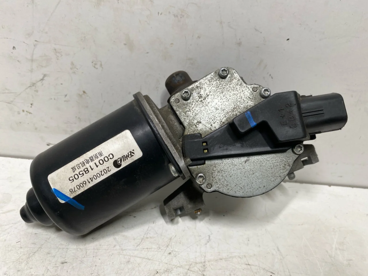 Maxus E-DELIVER3 EV30 2020- Ablaktörlő motor, szélvédő nézet 2