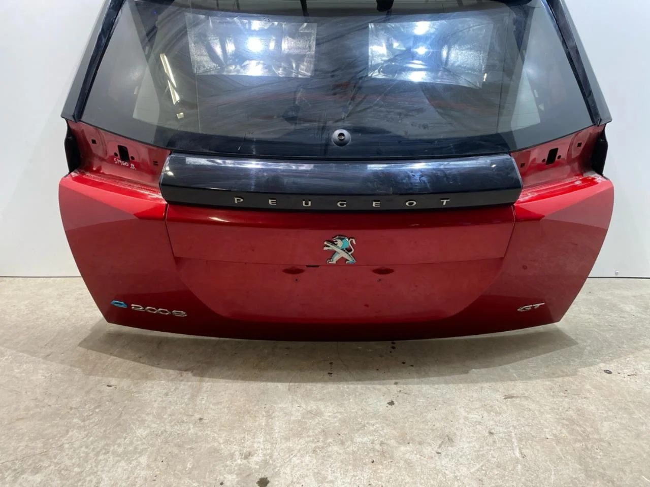 Peugeot 2008/E-2008 2020-> Tailgate, estate view 2