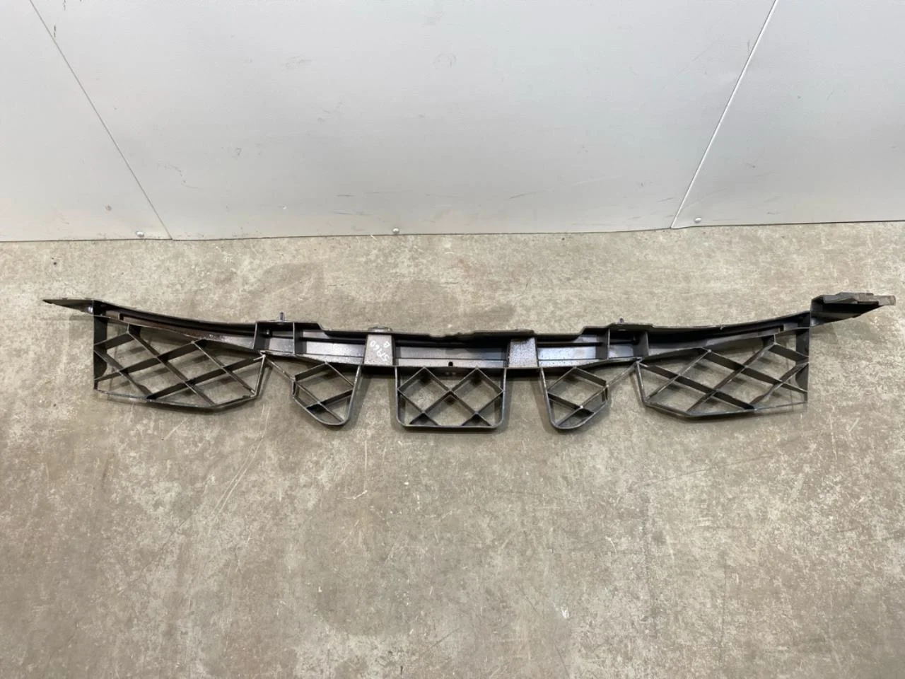 Peugeot 2008/E-2008 2020-> Bumper reinforcement beam, rear view 4