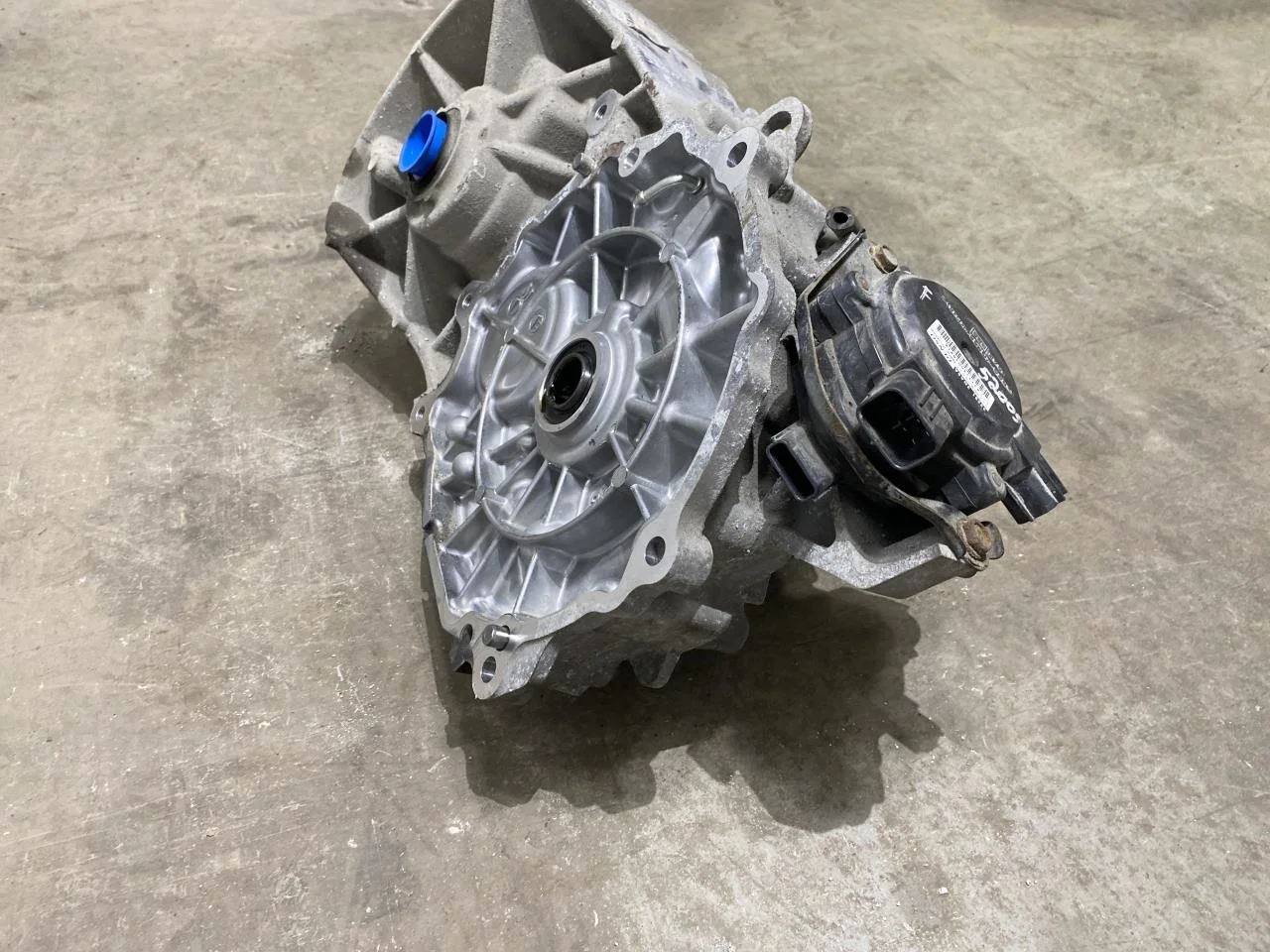 Nissan LEAF 2011-17 Automatic transmission view 4