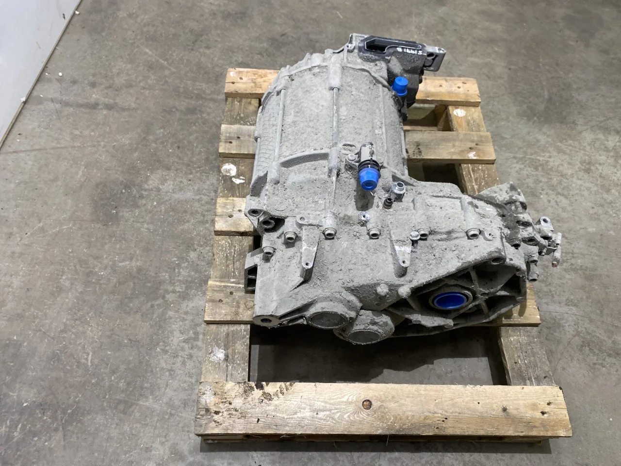 Volkswagen ID.4 2021- Rear electric motor view 3