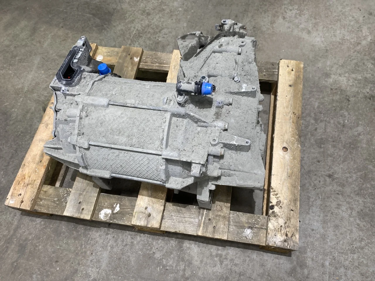 Volkswagen ID.4 2021- Rear electric motor view 4