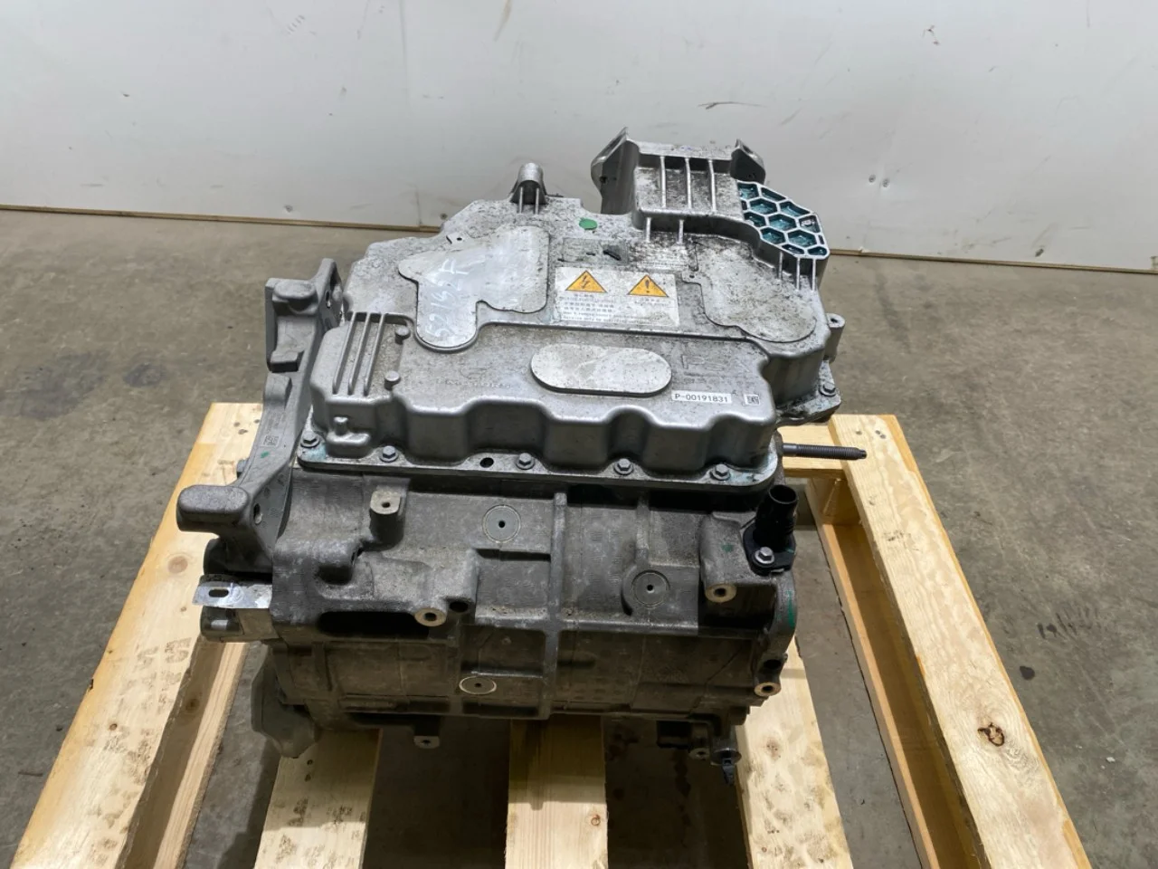 Peugeot 3008/E-3008 2024- Elektromos motor, első