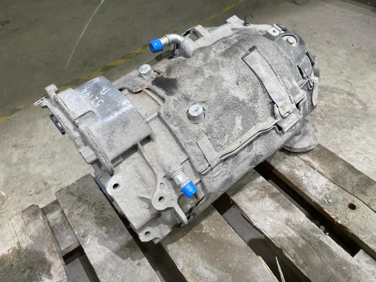 Polestar 2 2020- Rear electric motor view 2