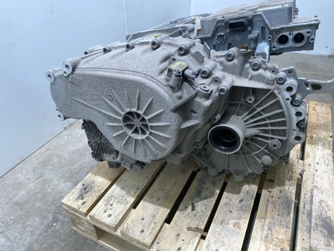 Audi E-TRON GT FW 2021- Elektromos motor, hátsó nézet 3