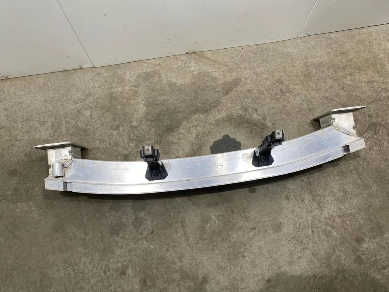 Audi E-TRON GT FW 2021- Bumper reinforcement beam, rear view 2