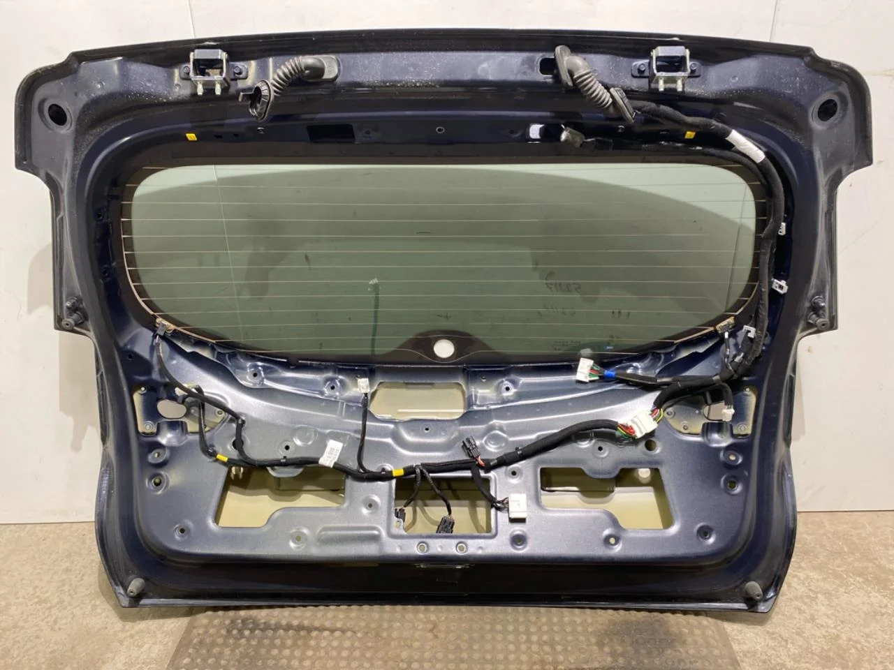 Kia NIRO SG2 2023- Tailgate, estate view 2