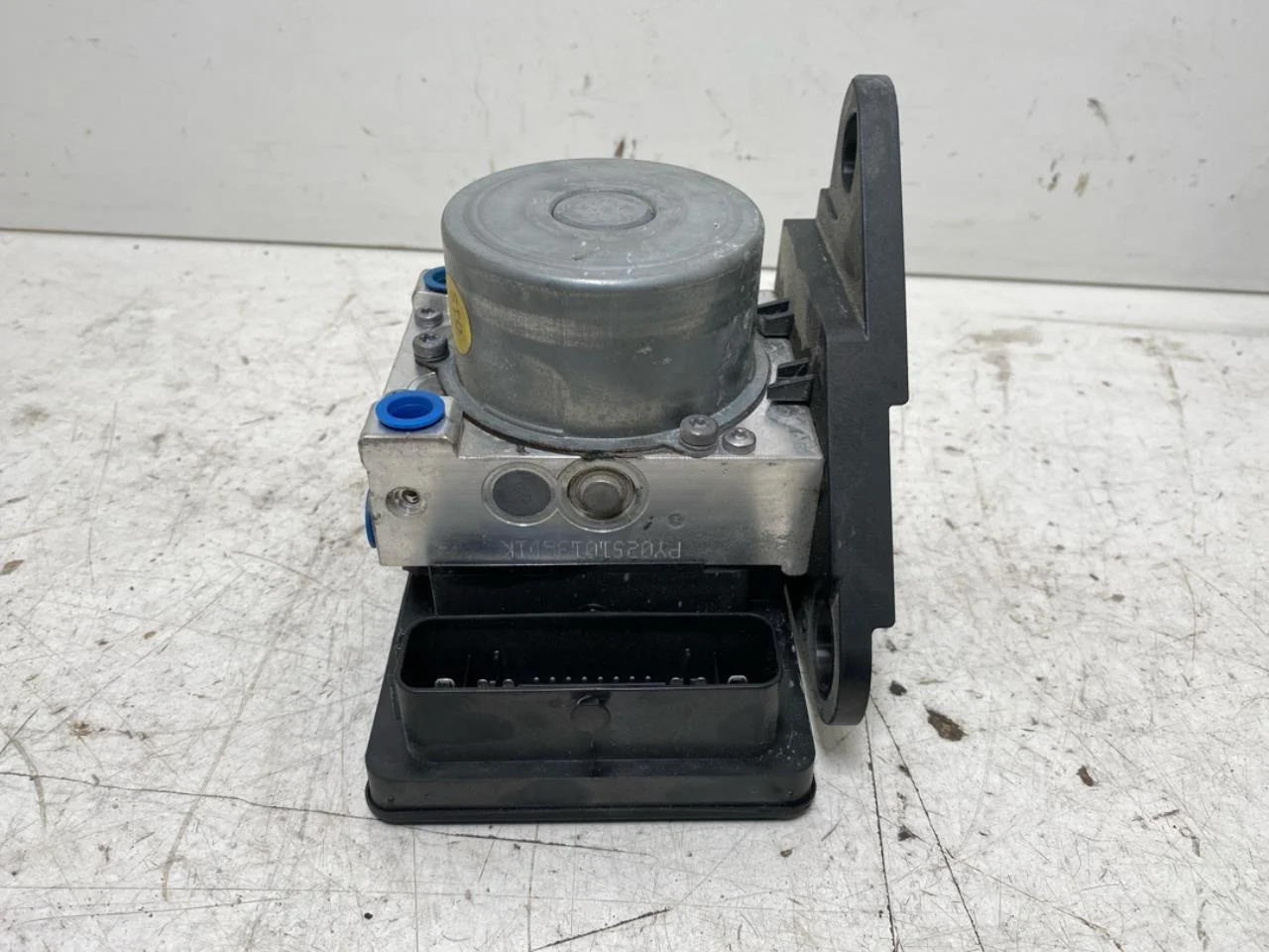 Volkswagen ID.3 2021- ABS hydraulic unit