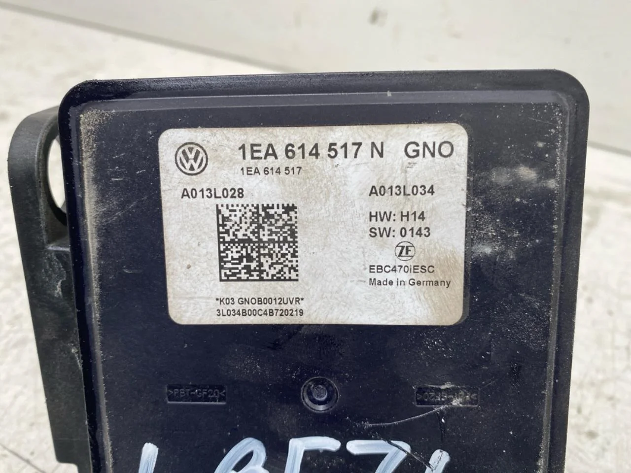 Volkswagen ID.3 2021- ABS hydraulic unit view 4