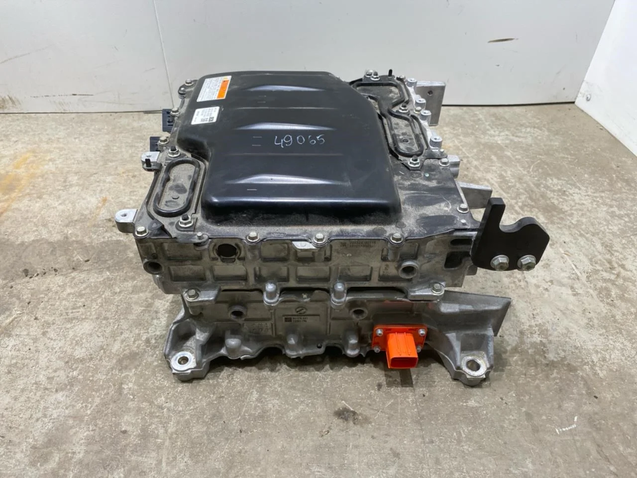 Subaru SOLTERRA 2022- Inverter, 12-220V nézet 3