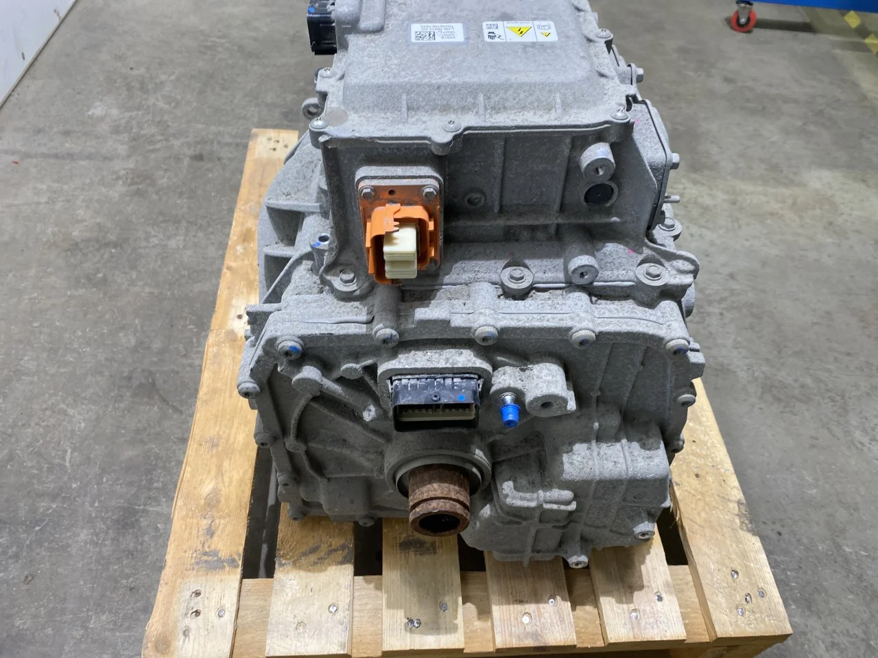 Ford MUSTANG MACH-E 2021- Rear electric motor view 2