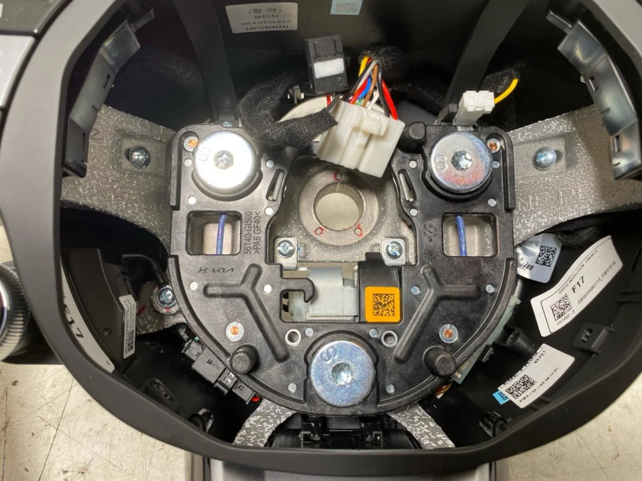 Hyundai IONIQ 5 NE 2022- Steering wheel view 3