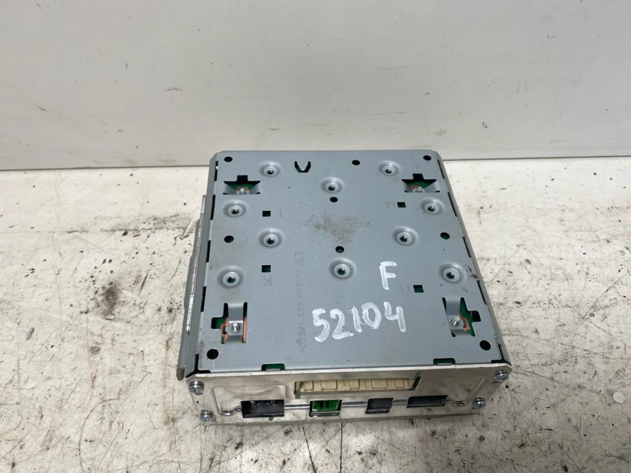 Hyundai IONIQ 5 NE 2022- Radio / hi-fi, other view 3