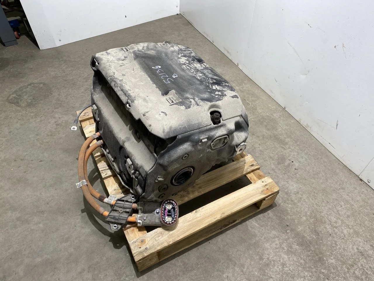 BMW IX 2022- Elektromos motor, hátsó nézet 2