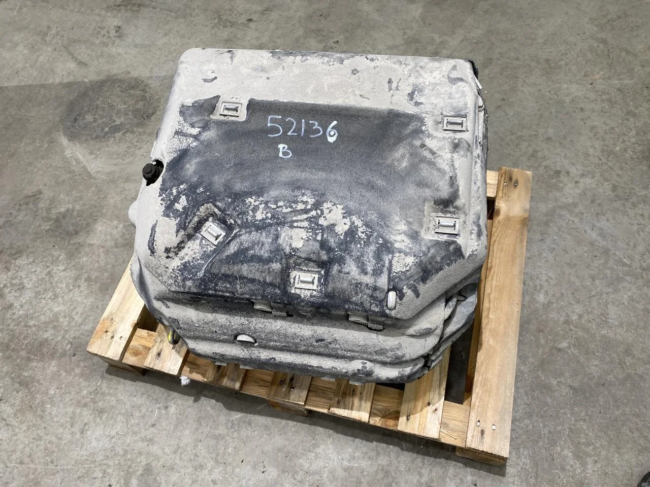 BMW IX 2022- Elektromos motor, hátsó nézet 4