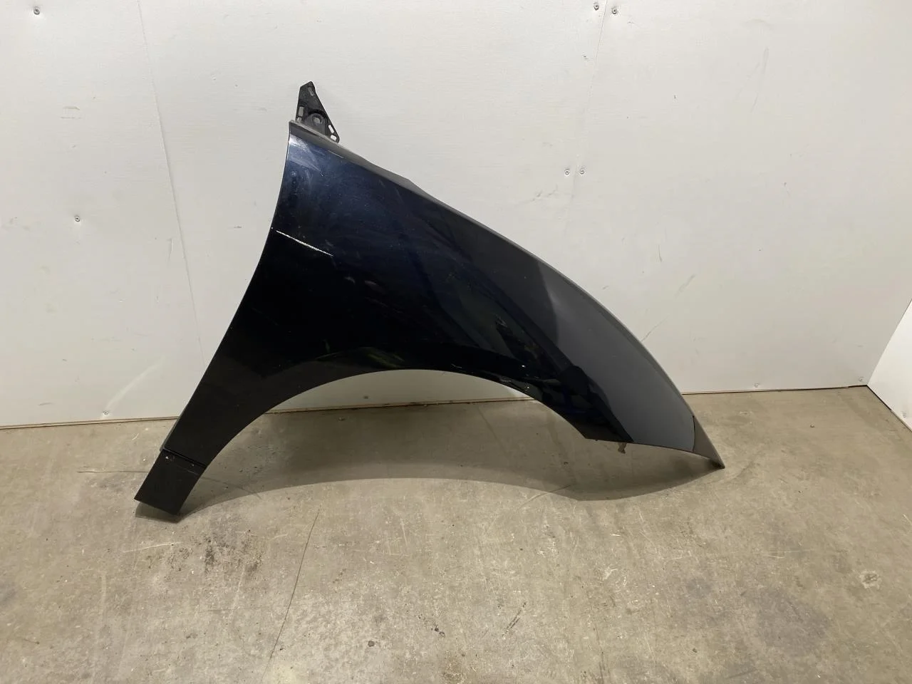 Jaguar I-PACE 2018- Front right fender