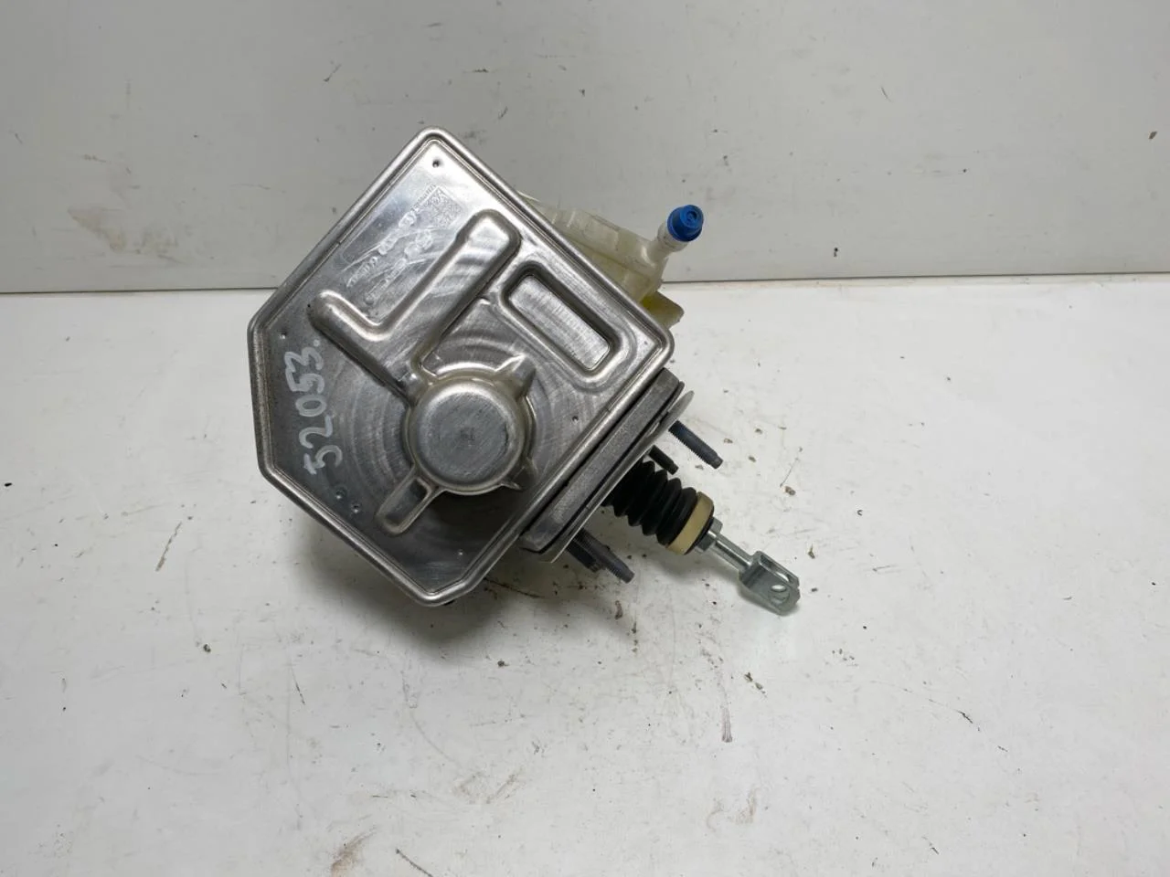 Ford MUSTANG MACH-E 2021- Brake booster view 2