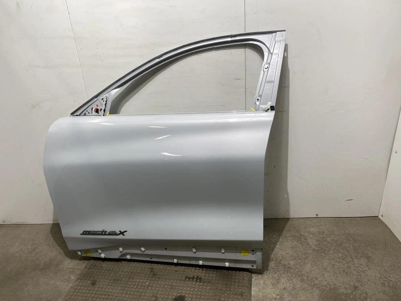 Ford MUSTANG MACH-E 2021- Ajtó, 4 ajtós, első, bal