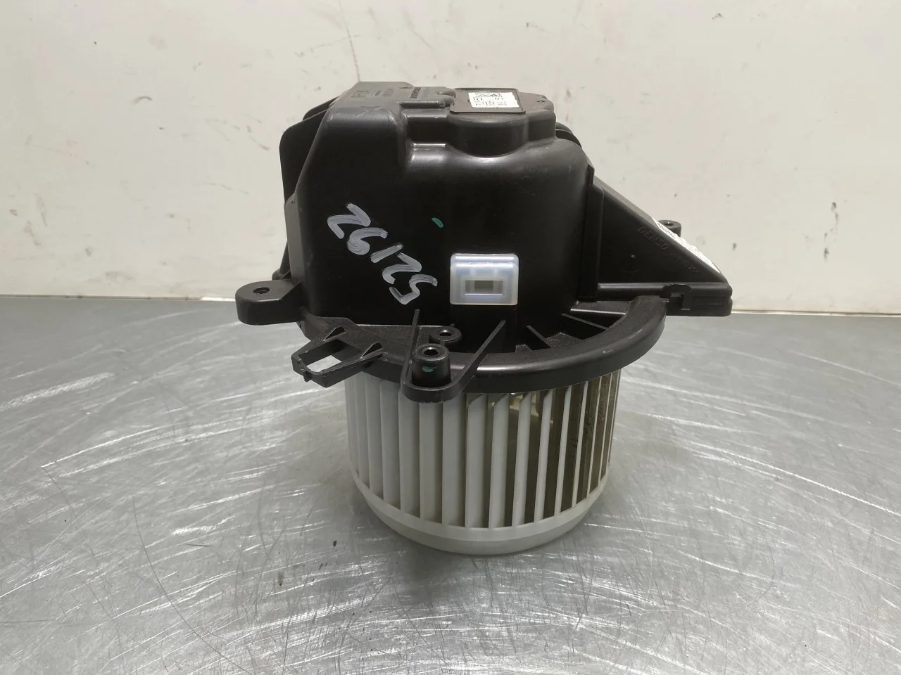 Peugeot 3008/E-3008 2024- Fűtésventilátor motor